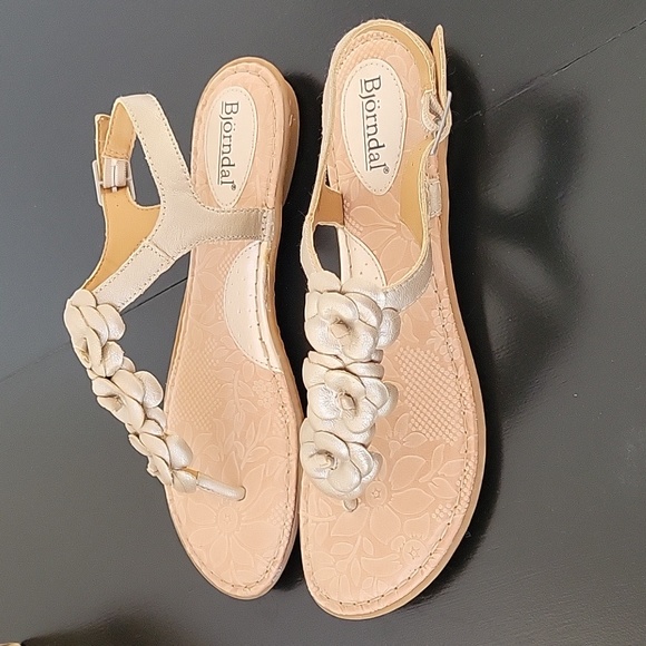 Bjorndal Sosie Champagne Sandals - Picture 2 of 6